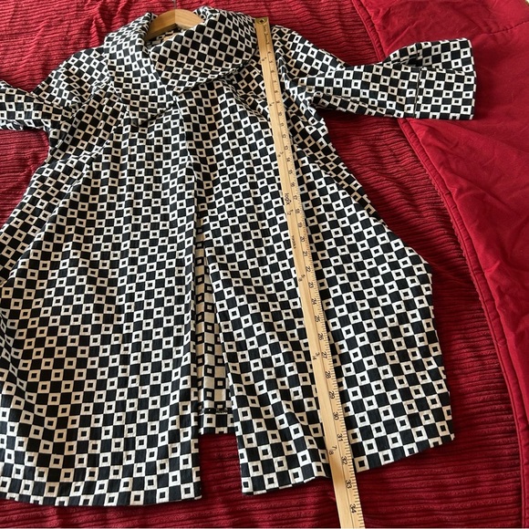 Joseph Ribkoff Cubic Peacoat. Size 4. - Picture 15 of 15